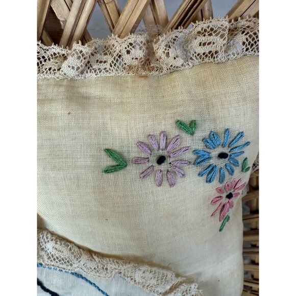 Antique 20's Embroidered Accent Pillow Profile Woman Flowers Lace Edge - Picture 9 of 11